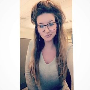 Meet your Posher, Lindsey